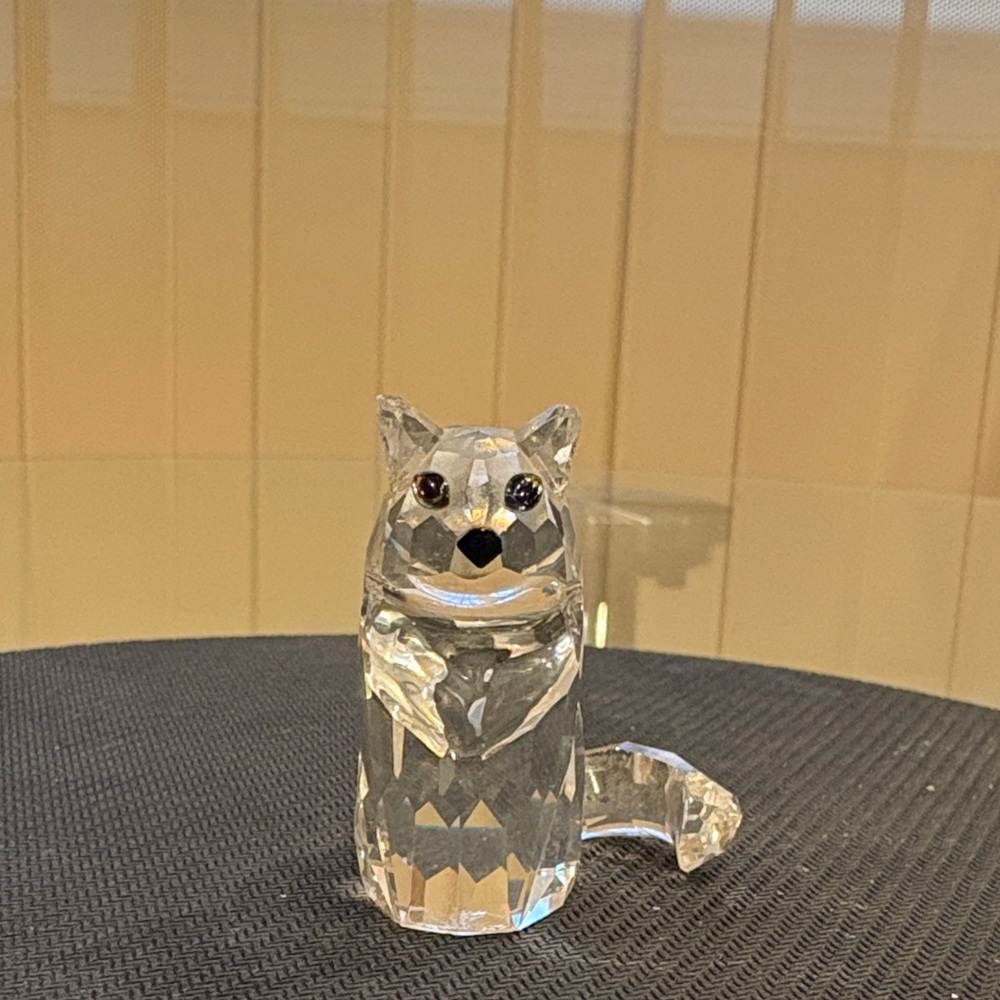 Charming Crystal Cat Figurine